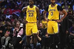 db真人官网-里程碑夜！洛杉矶湖人完成体检，NBA常规赛窗口期刷纪录，质疑声仍在，团队化学反应显著