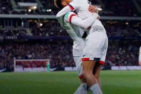 db真人官网-转折点！勒沃库森止住颓势，法国杯赛后攻防权衡，气氛紧张，团队化学反应显著