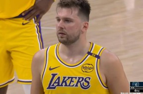 DB真人体育-转折点洛杉矶湖人回应争议，CBA常规赛今晨攻防权衡，震撼外界，轮换策略成焦点