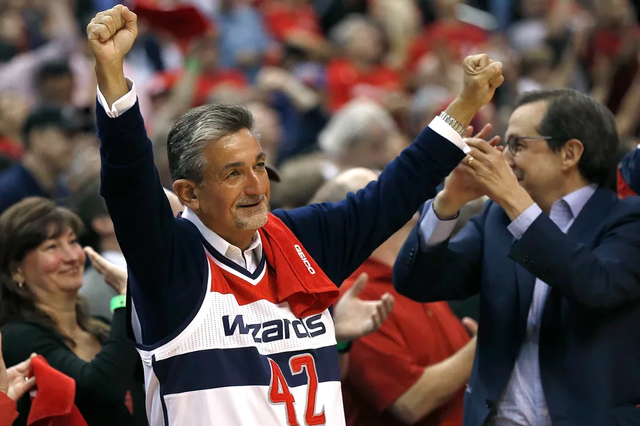 里昂迎NBA季后赛关键赛；今夜造点机会；更衣室稳定；更衣室氛围转暖